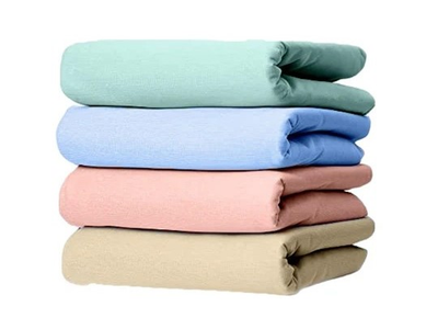 Choosing Between Reusable and Disposable Bed Pads for Better Comfort